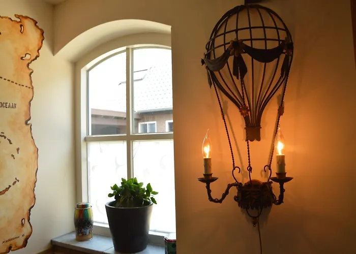 Pleasant Near The Centre Of בית נופש